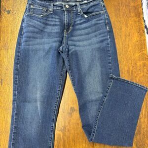 Levi Signature curvy straight - 30 x 32